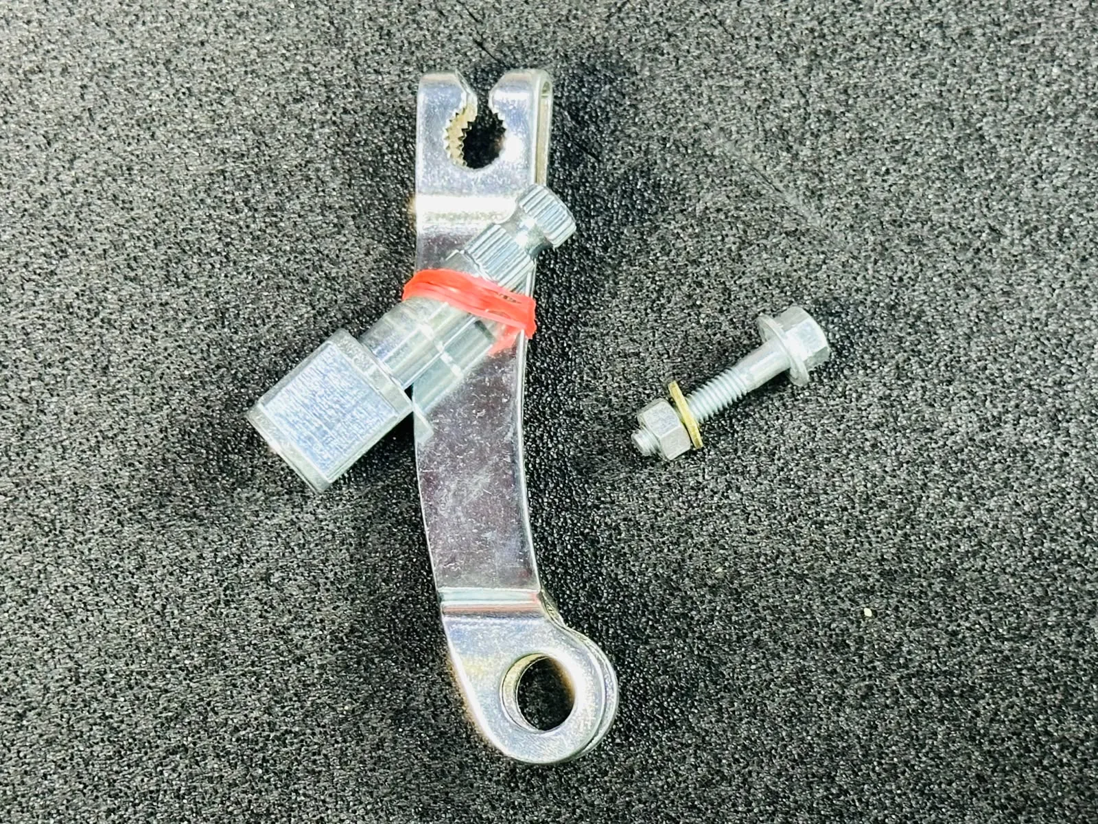 Rear Brake Cam Lever ( Pulasar 150 / 180 / 200 / 220 )