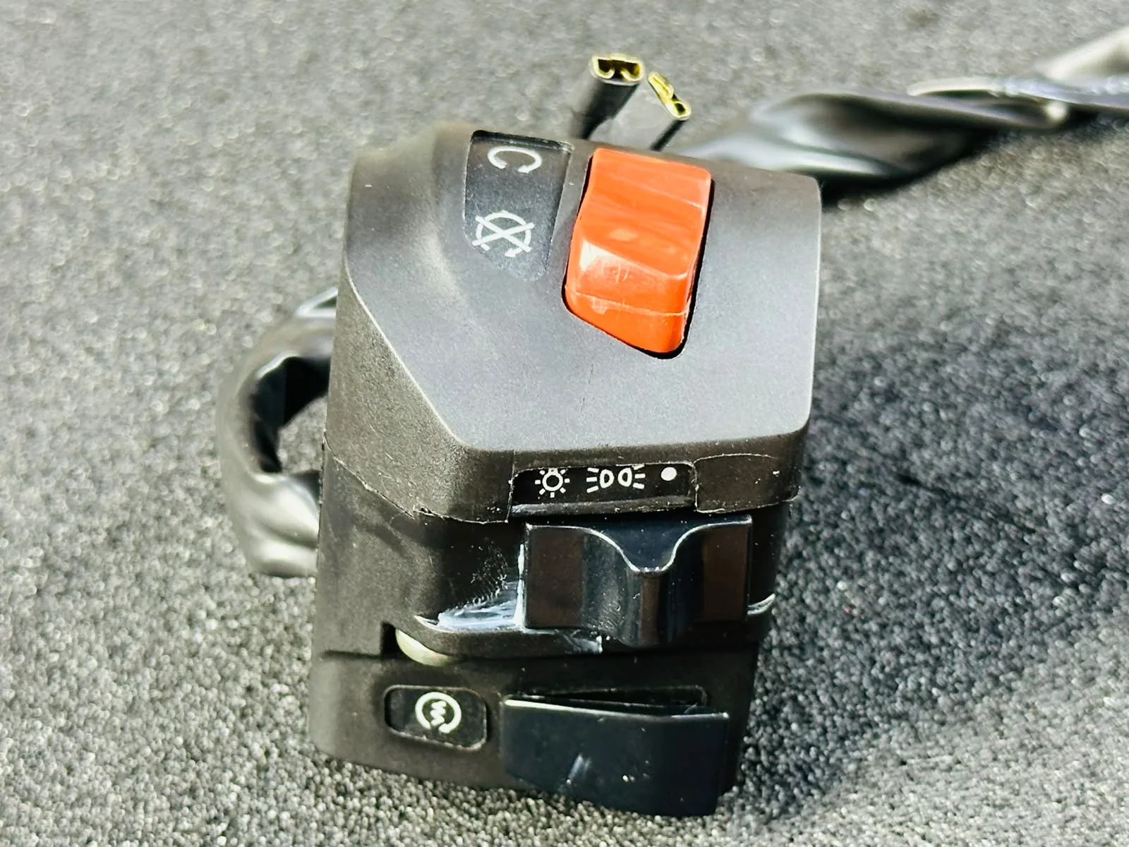 Switch Set - Left ( Pulsar 150 / 180 )