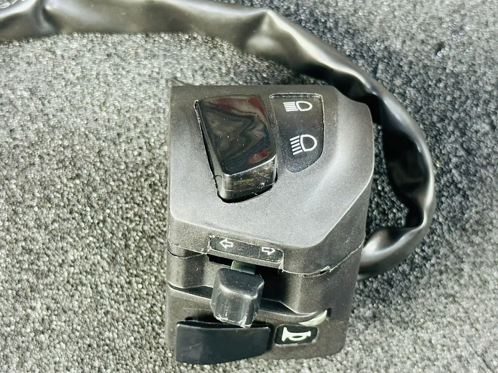 Switch Set - Right ( Pulsar 220 )