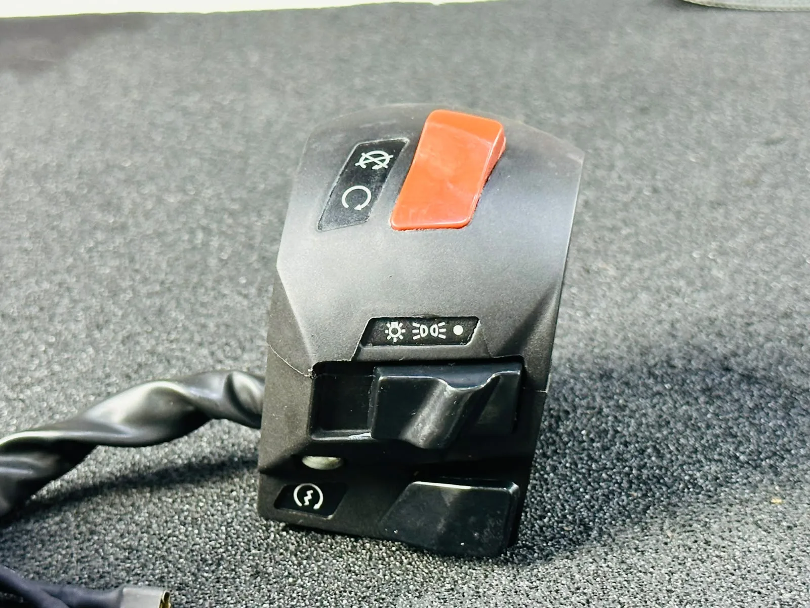 Switch Set - Right ( Pulsar 135 / 150 / 180 )